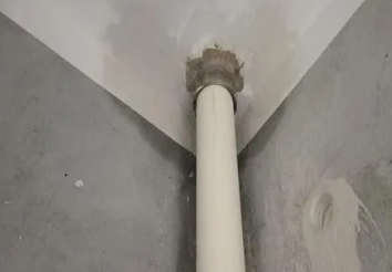 岗巴卫生间测漏水之渗水防护